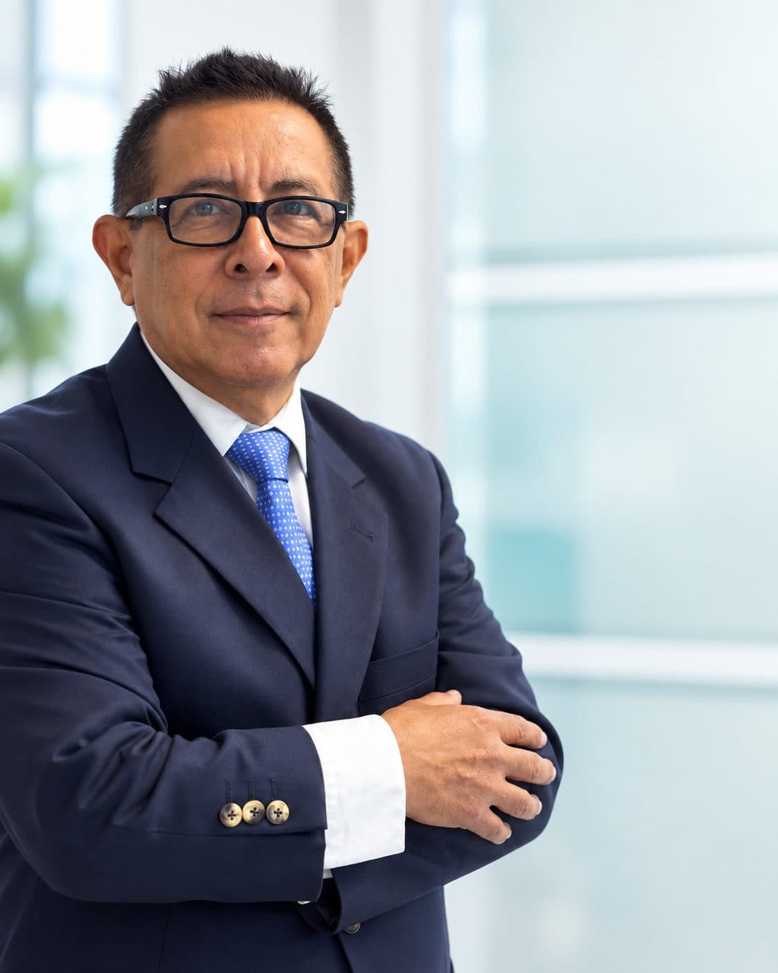 Dr. Carlos Alejos, cirujano plástico en Cancún